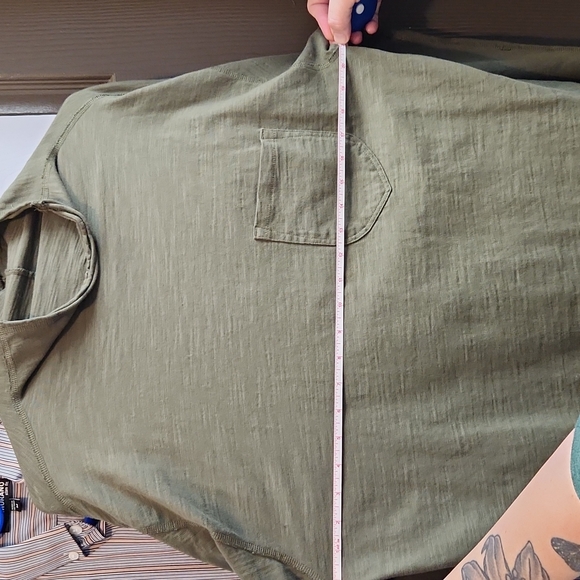 Rag and Bone small sweater fits like a med to large - Picture 7 of 7